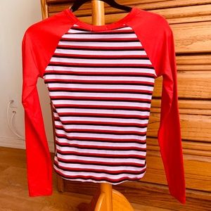 Ultra Flirt Tops - Ultra Flirt Twist-hem Raglan sleeve t-shirt Ultra Flirt Tops - Ultra Flirt Twist-hem Raglan sleeve t-shirt